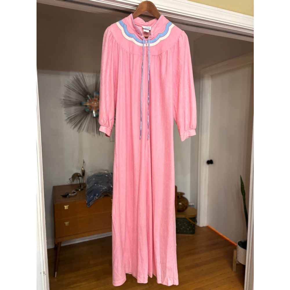 Vintage Charm Pink Maxi Lounge Dress Pastel Trim USA Boho Cottagecore M